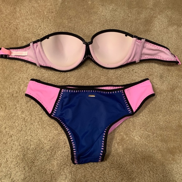 Victoria’s Secret Bikini - Picture 3 of 5